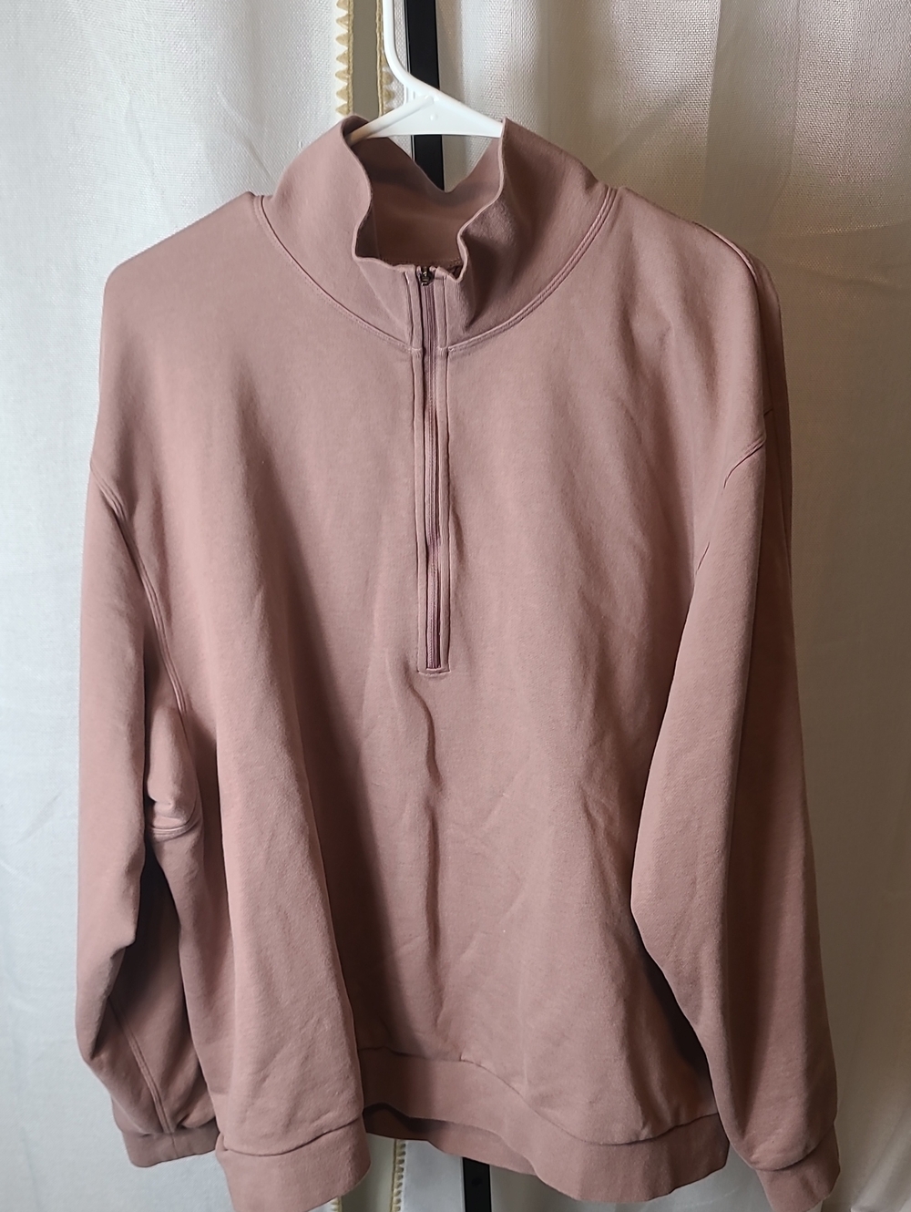 Lululemon Men's Oversized-Fit Fleece Half Zip in size XL.   Like New